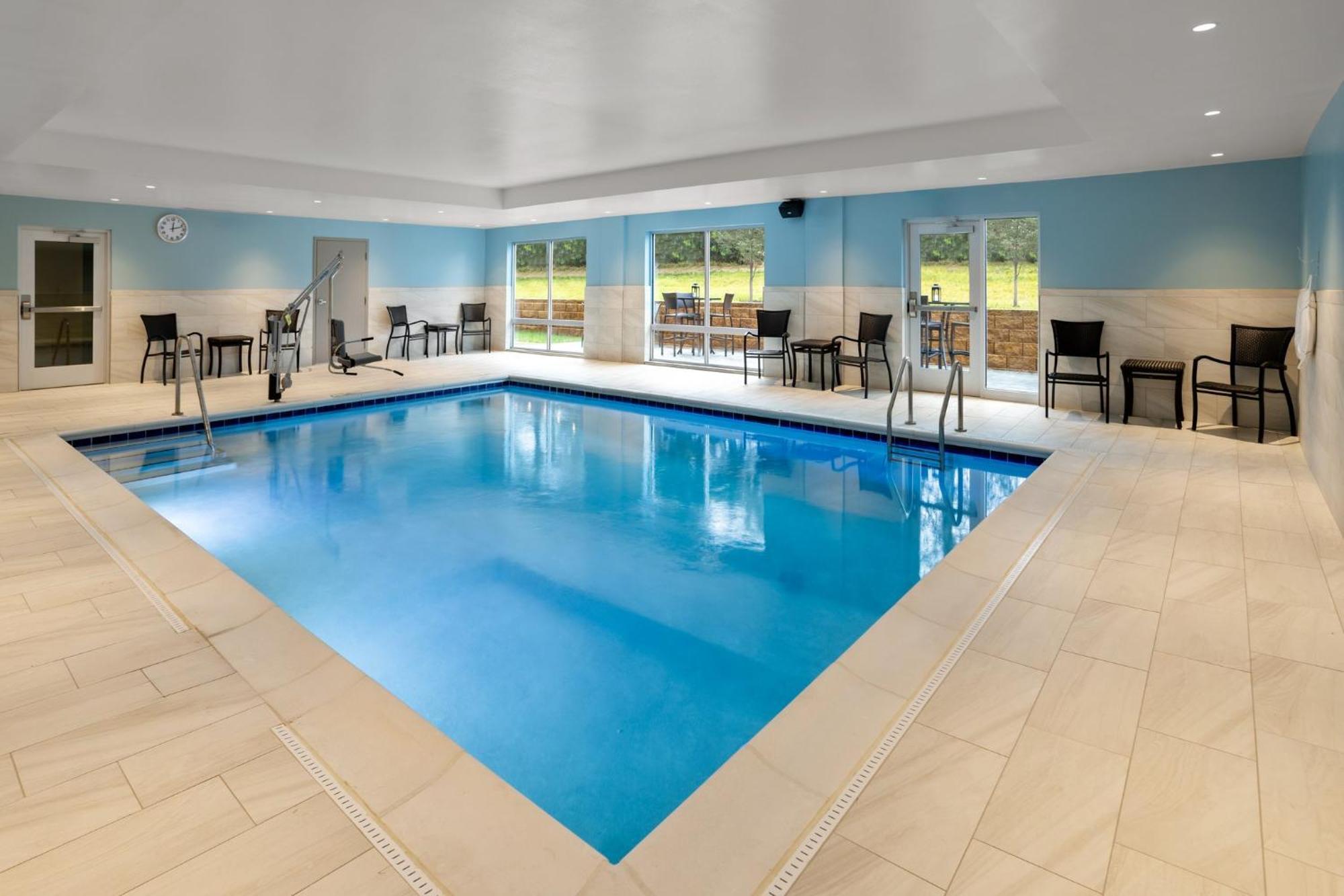 Holiday Inn Express & Suites Waynesboro East المظهر الخارجي الصورة