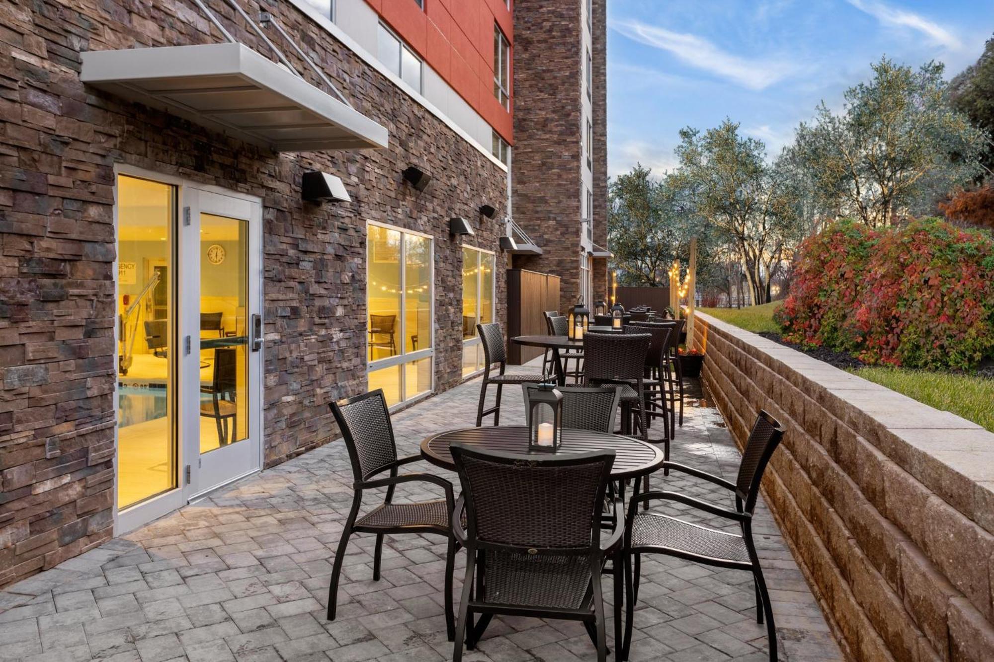 Holiday Inn Express & Suites Waynesboro East المظهر الخارجي الصورة